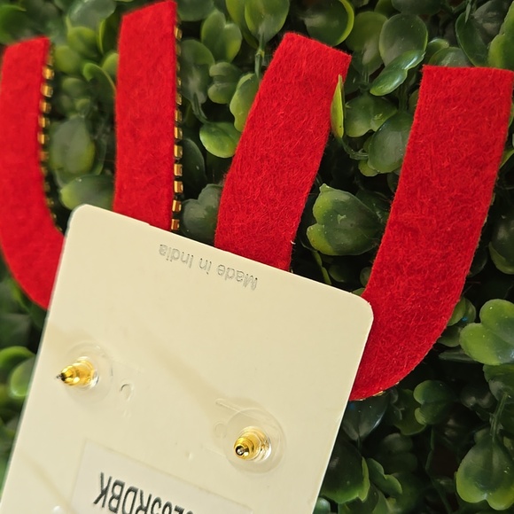 Red Seed Bead Earrings Game Day NEW - Picture 3 of 3